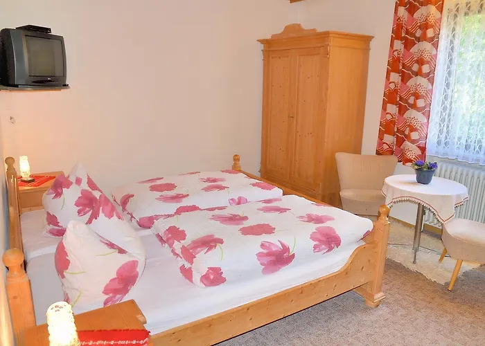 Mausbachtal בית הארחה